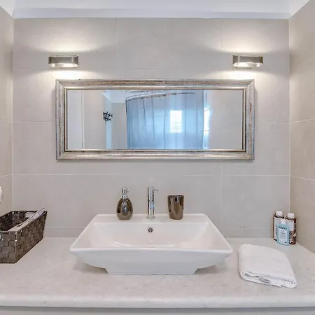 아파트 Luxury House With Great View At Sea And Despotiko