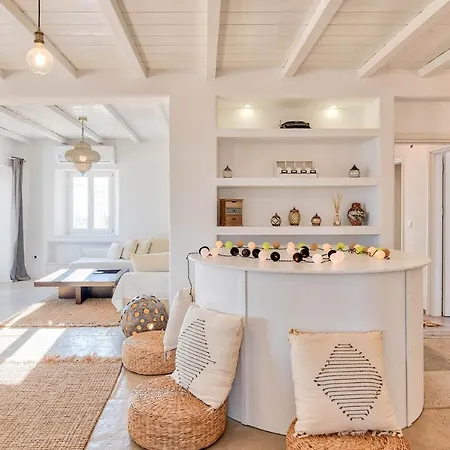 Luxury House With Great View At Sea And Despotiko 아파트